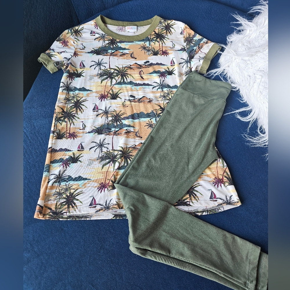 LuLaRoe Liv Shirt With Olive Leggings OS